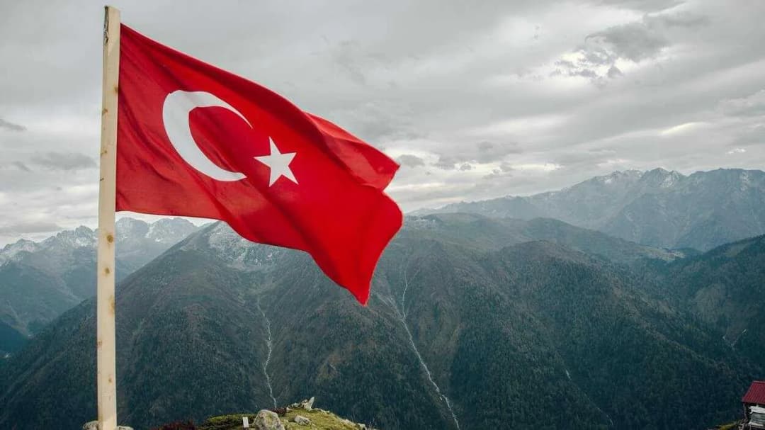 Turcja demokracja: Czy kraj zmierza ku autokracji i co to oznacza?