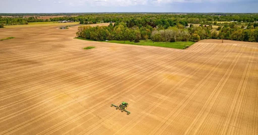Kiedy nowa ustawa o gruntach rolnych? Kluczowe zmiany i daty