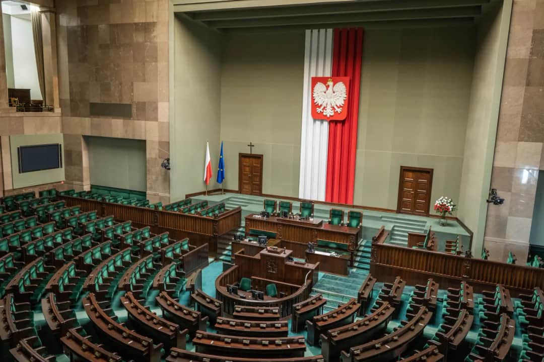 Co to jest sejm i senat? Kluczowe różnice i funkcje w Polsce